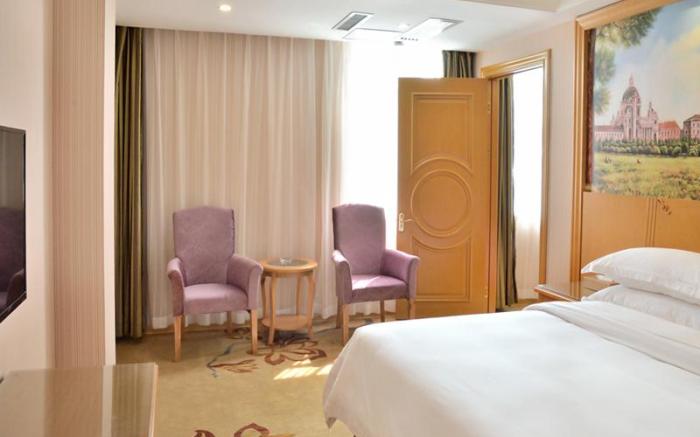 Vienna Hotel Hefei Mingzhu Plaza University Town