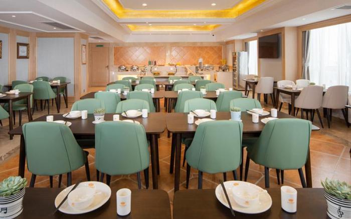 Vienna Hotel Anhui Fuyang University Town