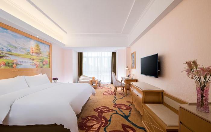 Vienna Hotel Guangxi Hezhou Fuchuan