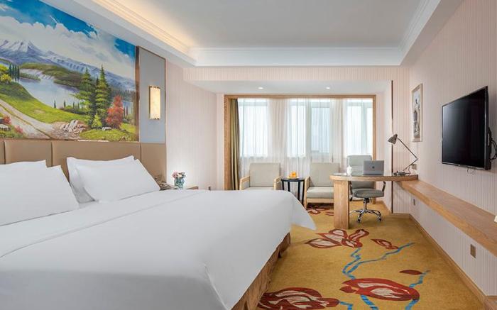 Vienna Hotel Shandong Weihai Wendeng Wenshan Road