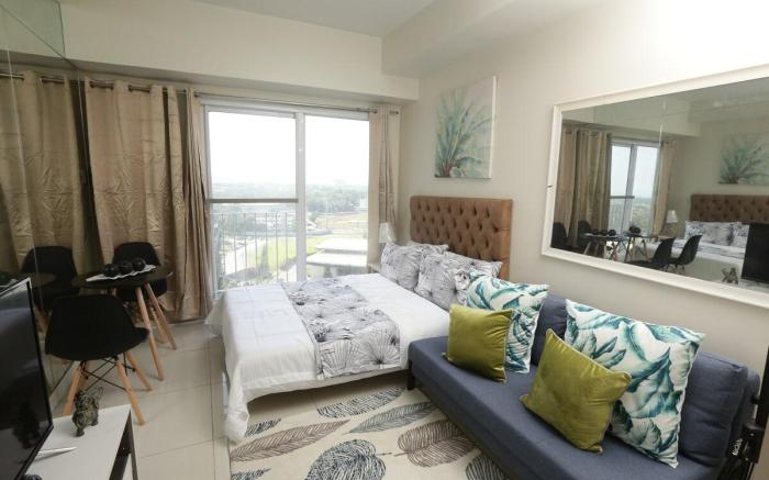 A2J Executive Studio Suite near Skyranch & Malls