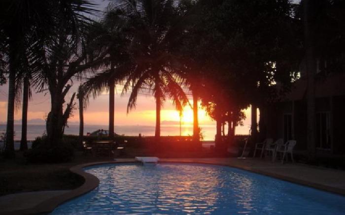 Jinta Hotel Nathon Beach
