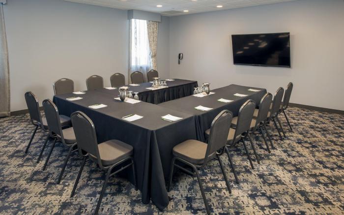 Holiday Inn Conference Centre Edmonton South By IHG