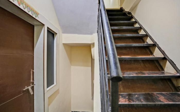 Hotel O Angel Corporate Suites Near Iskcon Temple Noida