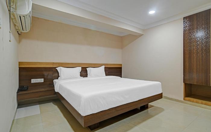 Collection O 83920 Hotel Pishori