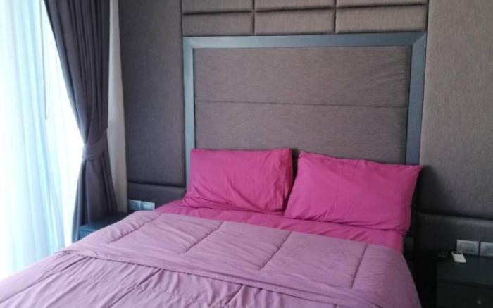 Centara Avenue Residence