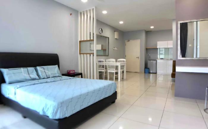 Gurney Mansion Suites