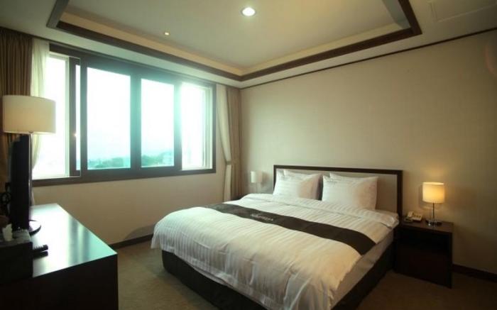 Narsha Tourist Hotel