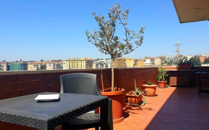 Terraced Park View  Modern Penthouse 