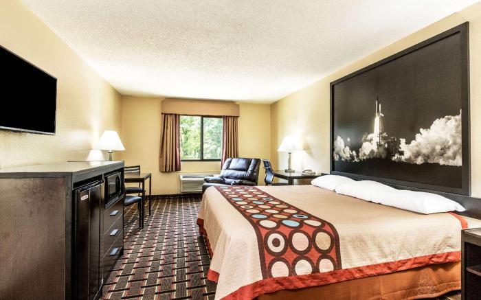 Super 8 by Wyndham League City/Kemah Area
