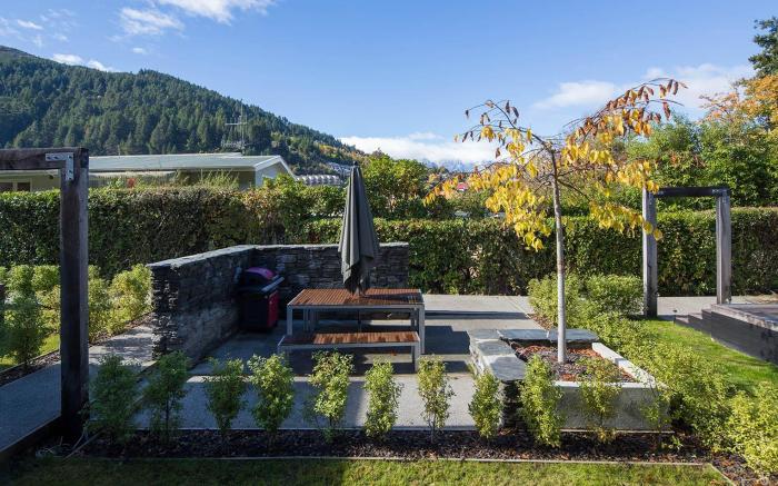 Pinewood Queenstown