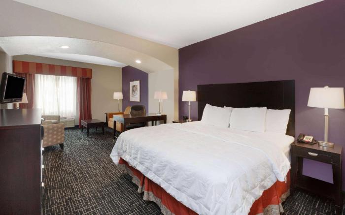 La Quinta Inn & Suites by Wyndham Lumberton