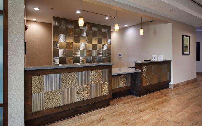 Best Western Plus College Station Inn and Suites