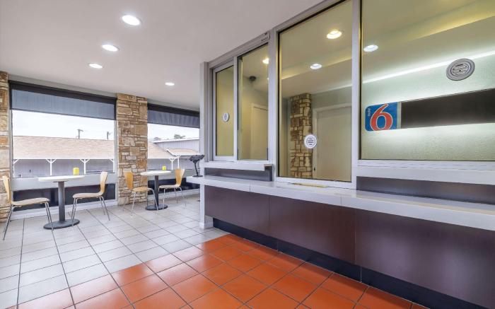 Motel 6 Boerne, TX