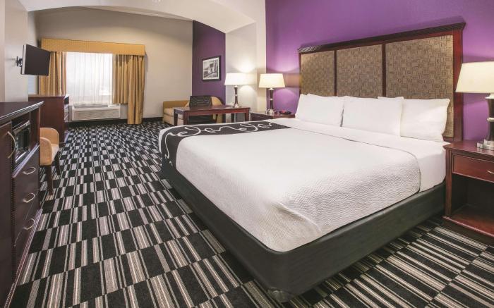 Baymont by Wyndham Dallas South-DeSoto