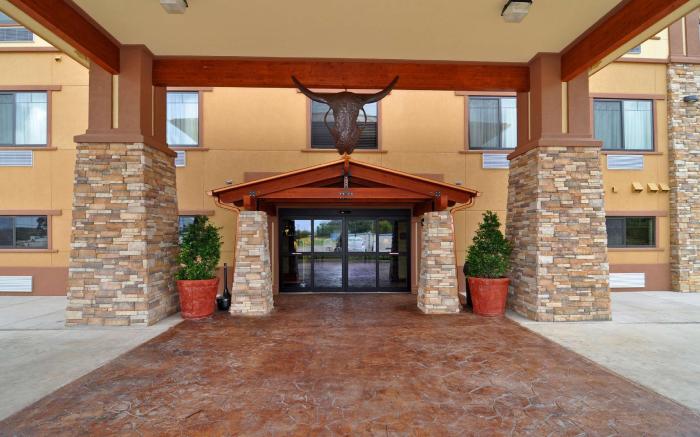 Best Western Plus Royal Mountain Inn and Suites