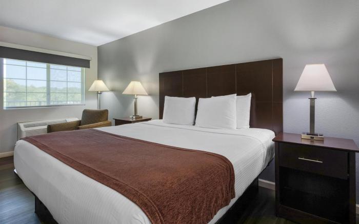 Best Western Lake Conroe Inn