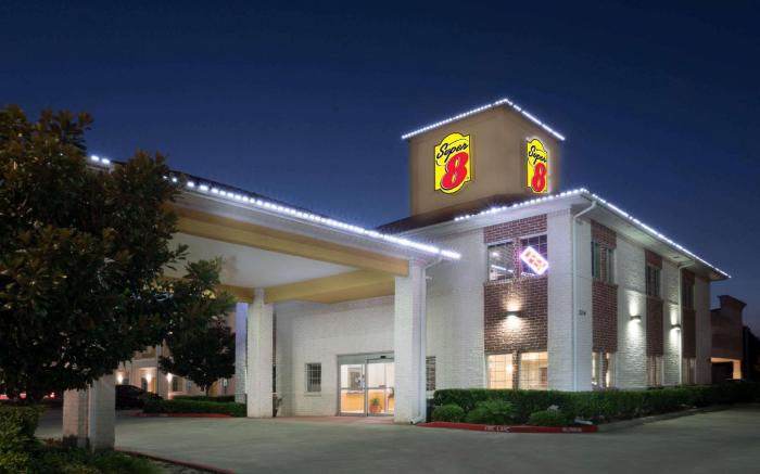 Super 8 By Wyndham Rosenberg Tx