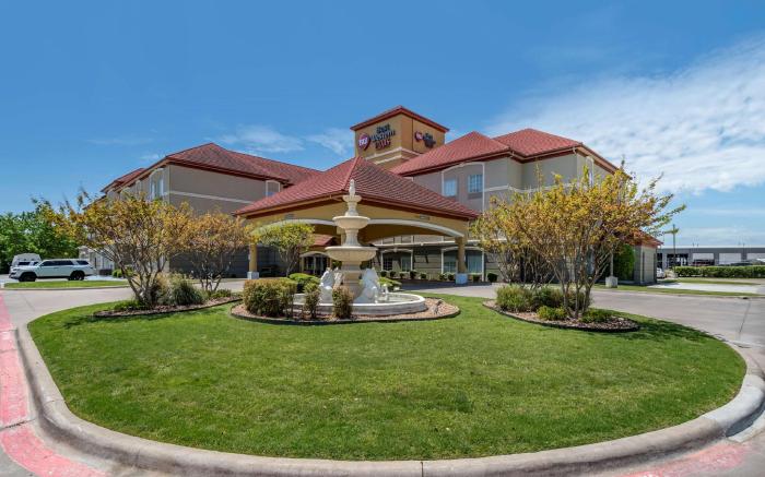 Best Western Plus Monica Royale Inn  Suites
