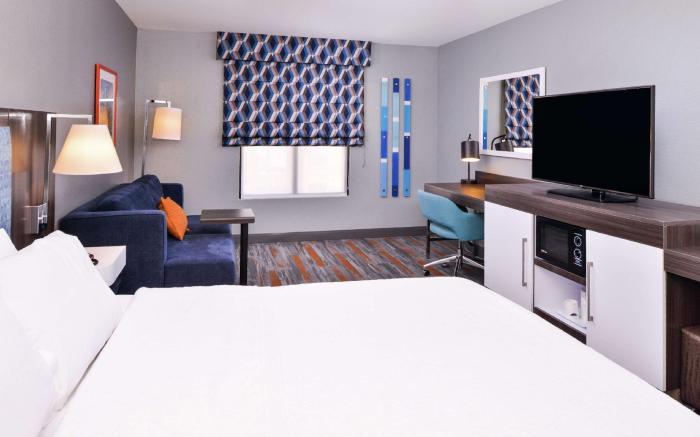 Hampton Inn & Suites Legacy Park-Frisco