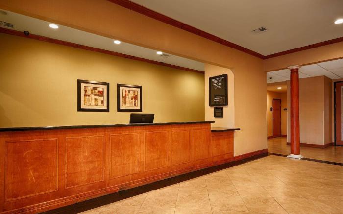 Best Western Cleveland Inn and Suites