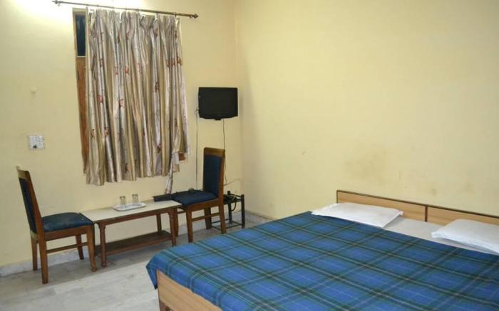 Hotel Maharana Palace
