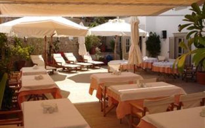 Angelica Traditional Boutique Hotel