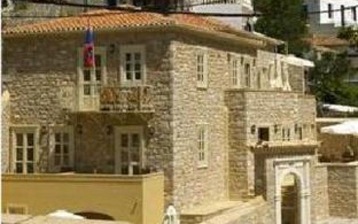 Angelica Traditional Boutique Hotel