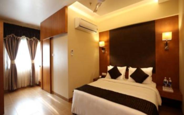 Brijwasi Lands Inn