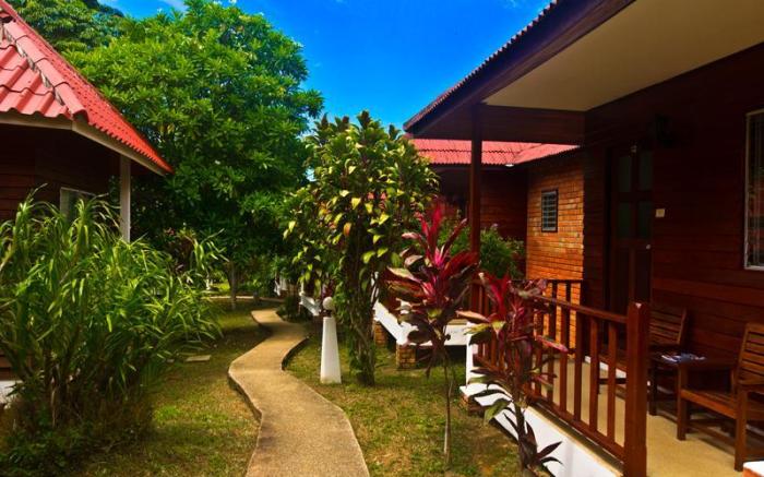 Krathom Khaolak Resort