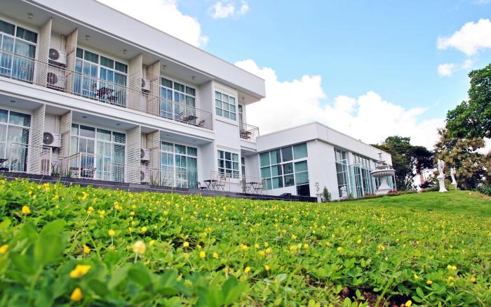 PuaDeView Boutique Resort