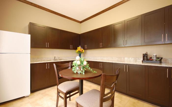 Best Western Plus Texoma Hotel & Suites