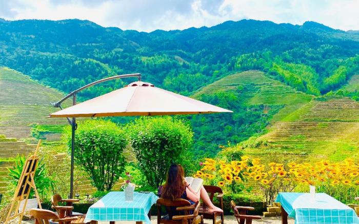 Dragon's Den Hostel in Rice Terraces