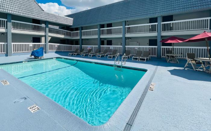 Motel 6 Duncanville, TX - Dallas