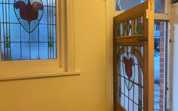 BRIGHTON Townhouse *FREE ALLOCATED PARKING 2 CARS*