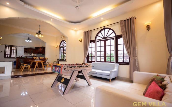 Gem villa 10 - 5 Big Bedroom, Big Pool, Big Garden
