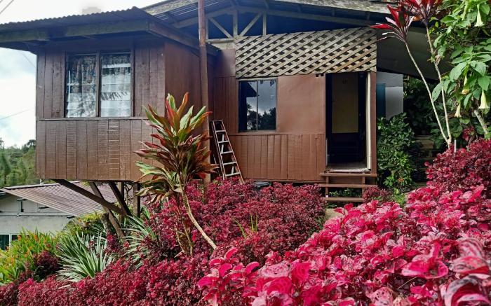 OYO Home 90430 Mountain Resthouse