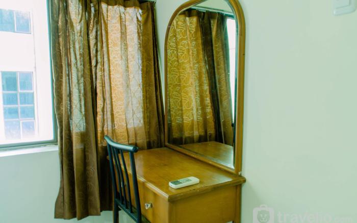 Homey 3BR at Kondominium Rajawali By Travelio
