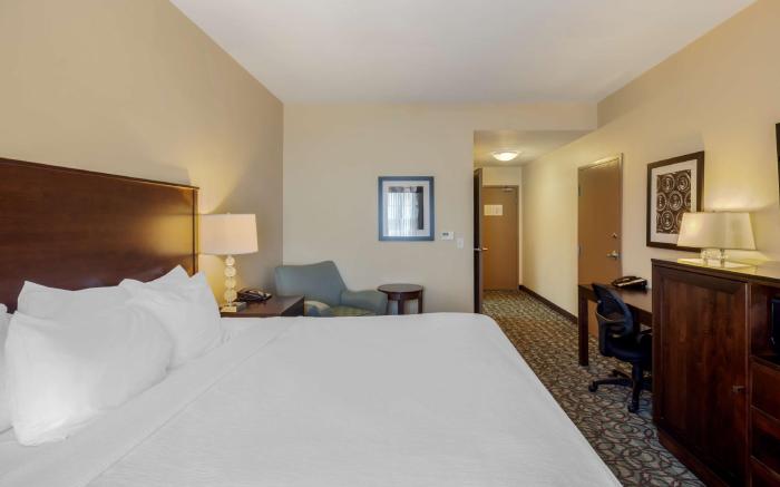 Best Western Plus Walkerton East Ridge Hotel