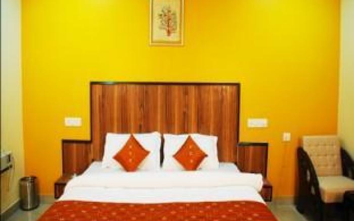 Di Di Hotel Alambagh