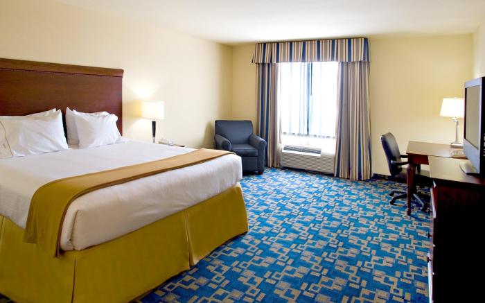 Holiday Inn Express Hotel & Suites Jourdanton Pleasanton By IHG