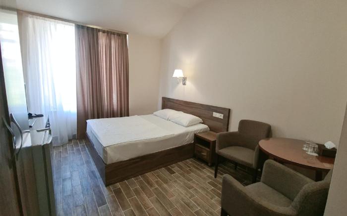 Yerevan Deluxe Hotel