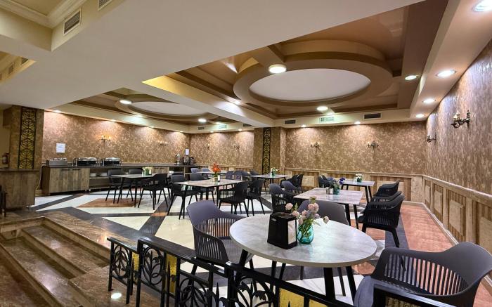 Yerevan Deluxe Hotel