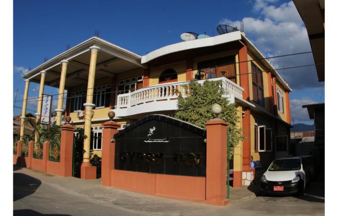 Gypsy Inn