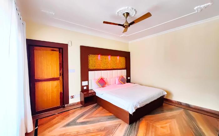 Goroomgo Kavyansh Villa Near Mall Road Bhimtal