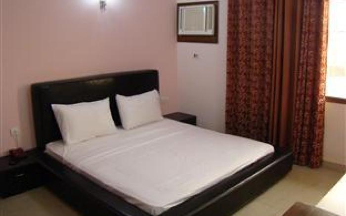 Hotel Maiden Residency