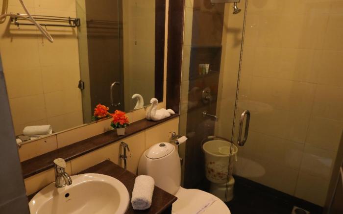 Meera Madhav Resort