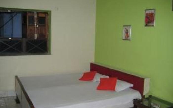 Pushp Guest House