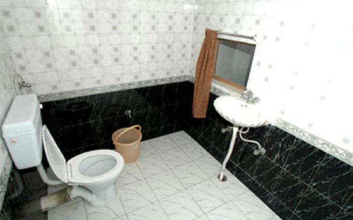 Goroomgo Viren Plaza Agra