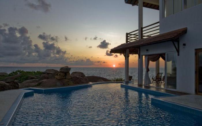Land's End Hotel